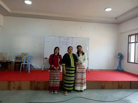 Laˇhuˍ liꞈ henˇ ve_03