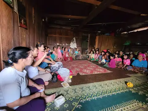 အမျိုးသမီးအဖွဲ့ဧဝံေဂလိ_၀၆